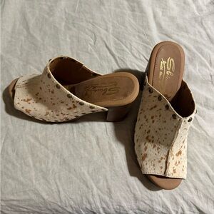 SBICCA CROWLEY CALF HAIR CLOG HEELS